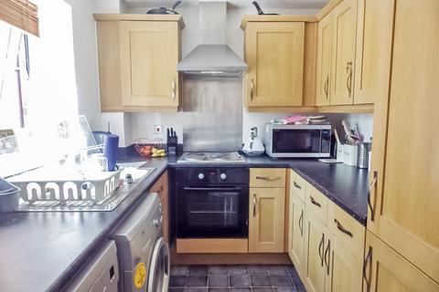 undefined, Chain Court, Swindon SN1