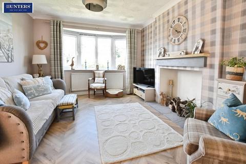3 bedroom semi-detached house for sale, Burringham Road, Scunthorpe