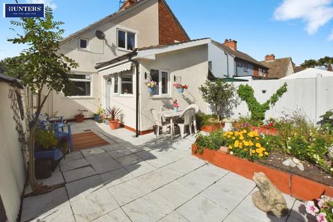 3 bedroom semi-detached house for sale, Burringham Road, Scunthorpe