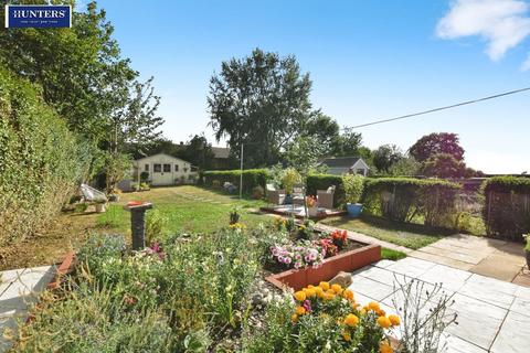 3 bedroom semi-detached house for sale, Burringham Road, Scunthorpe