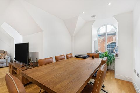 2 bedroom flat for sale, Victoria Street, St Albans, AL1