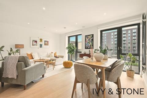 Banyan Court, Royal Wharf, E16