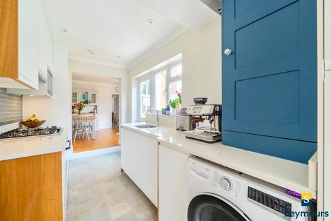 4 bedroom semi-detached house for sale, Gardner Road, Surrey GU1