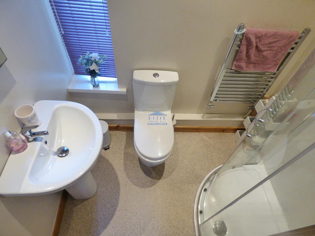 En-suite shower room