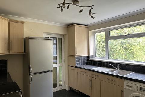 2 bedroom maisonette for sale, 85A Totteridge Road, High Wycombe, Buckinghamshire HP13 6EY