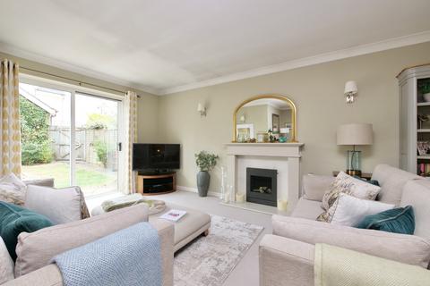 5 bedroom detached house for sale, Yalbury Wood Way, Gillingham, Dorset