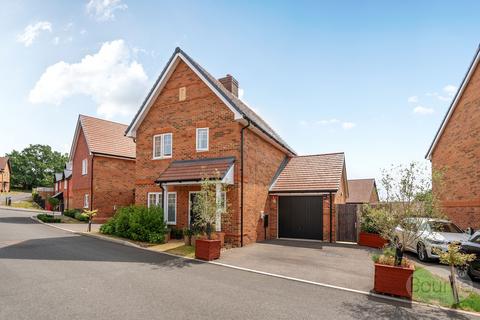 3 bedroom detached house for sale, Verdun Street, Farnham, Surrey, GU9