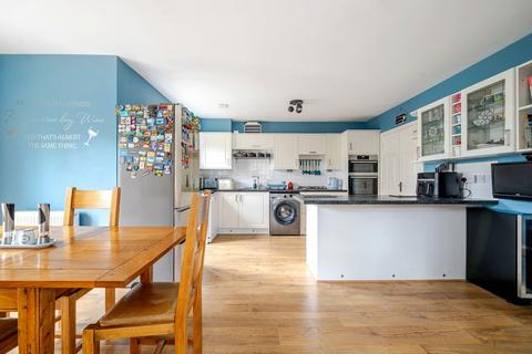 4 bedroom townhouse for sale, Freestone Way, Corsham SN13