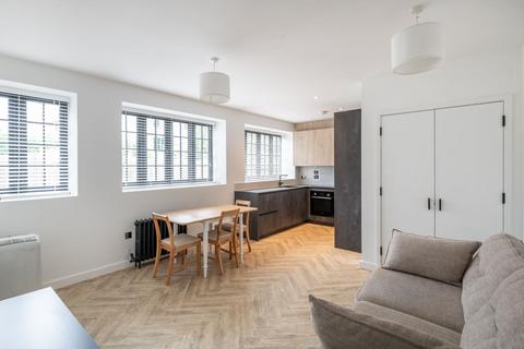 2 bedroom flat for sale, Bell Street, Reigate, RH2