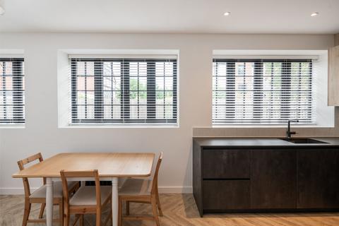 2 bedroom flat for sale, Bell Street, Reigate, RH2