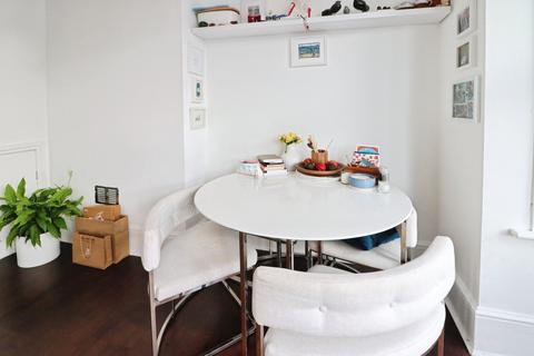 2 bedroom apartment for sale, Cobham Road, Essex SS0