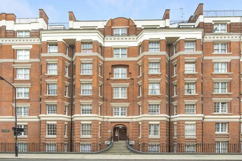 Hunter Street, London WC1N