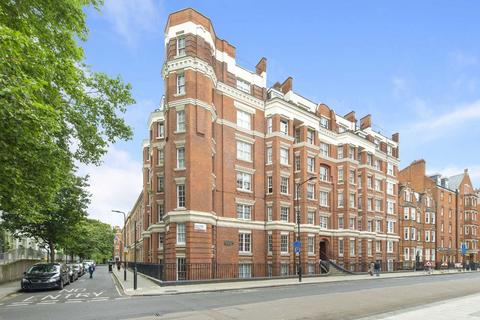 undefined, Hunter Street, London WC1N