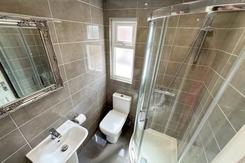 1 bedroom house to rent, Empress Road, L7 8SF,
