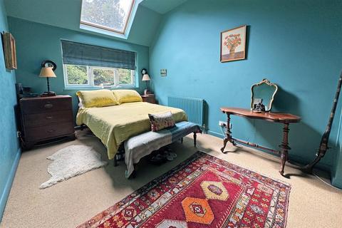April Cottage Combe Lane, Wormley, Godalming, GU8 5SX