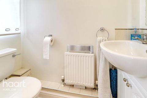 39 Pytt Field, Harlow, CM17 9AA