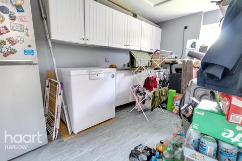 39 Pytt Field, Harlow, CM17 9AA