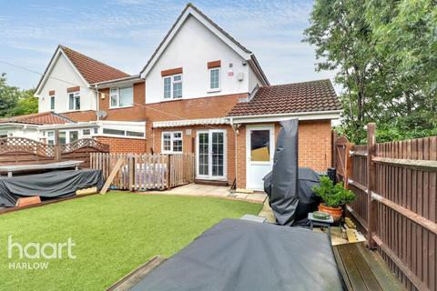 39 Pytt Field, Harlow, CM17 9AA