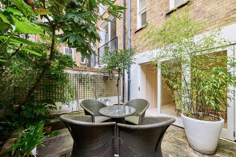 3 bedroom terraced house for sale, Gayfere Street, London