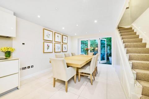 3 bedroom terraced house for sale, Gayfere Street, London