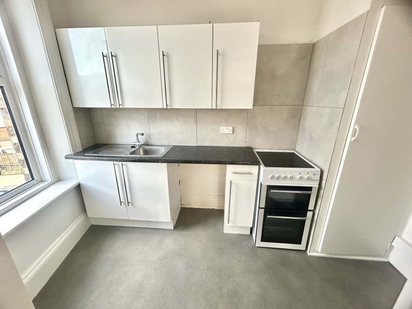Apartment in Bournemouth - View 3