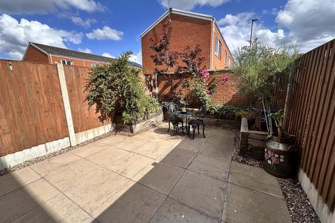 2 bedroom terraced house for sale, Sparrow Street, Manchester