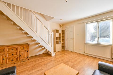 Hanover Avenue, Royal Docks, London, E16