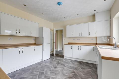 3 bedroom detached bungalow for sale, Radcliffe Road, West Bridgford NG2