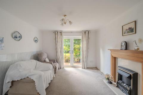 undefined, Sevins, Cwmbran NP44