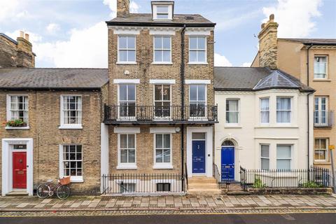 undefined, Victoria Street, Cambridge CB1