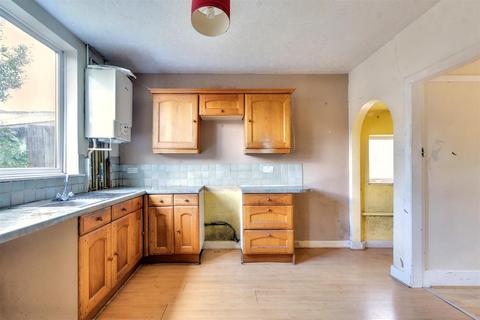 3 bedroom end of terrace house for sale, Radford Grove Lane, Nottingham