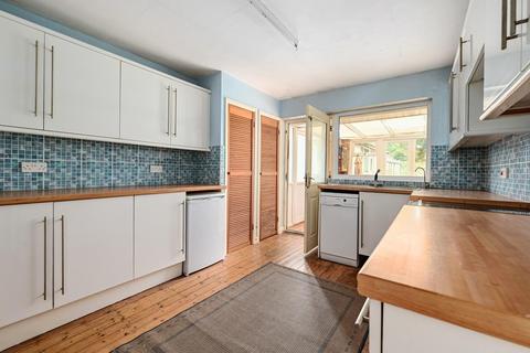 2 bedroom semi-detached bungalow for sale, Green Lane, Basingstoke RG25