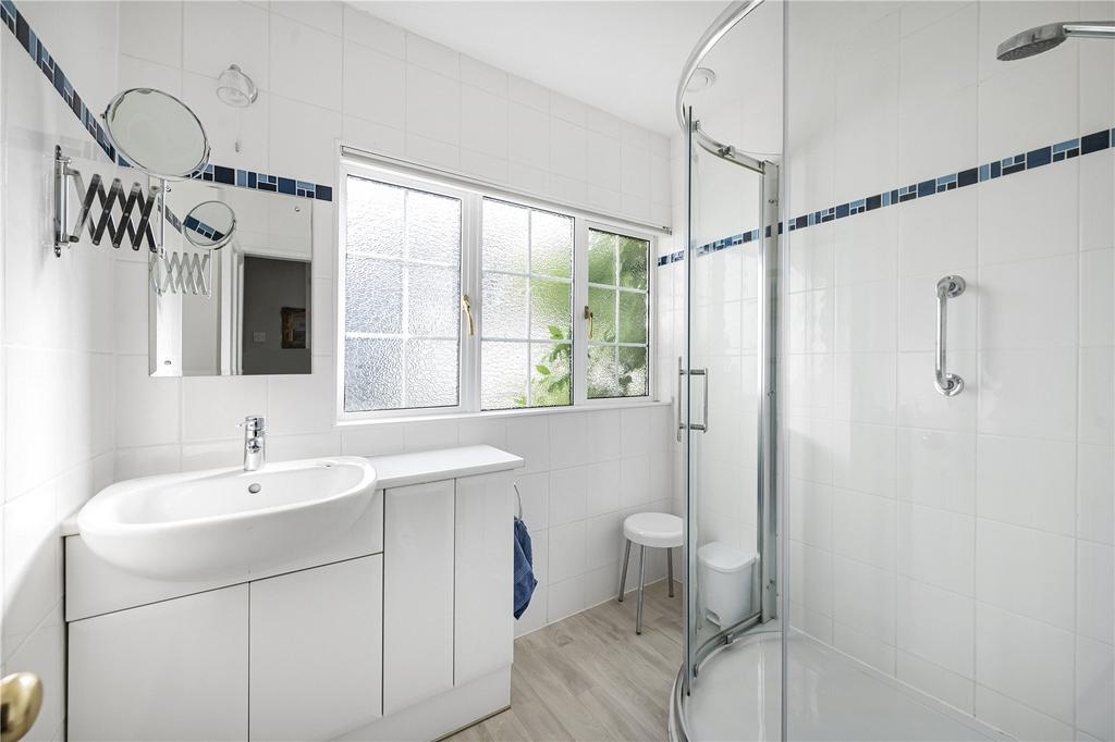 Family Shower Room