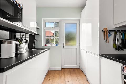 51 Godley Road, London, SW18 3HB