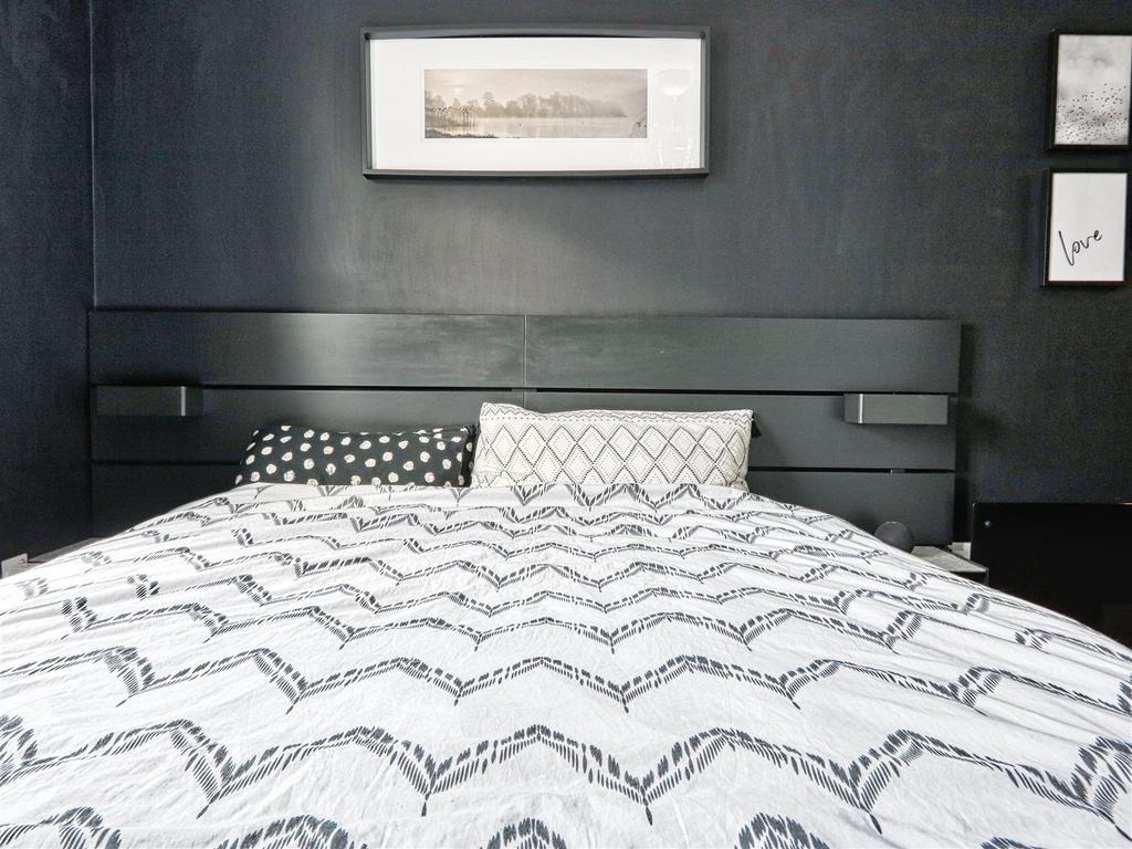 Bed 1