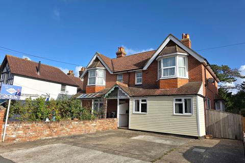 4 bedroom semi-detached house for sale, The Avenue, Totland Bay PO39