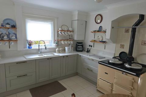4 bedroom semi-detached house for sale, The Avenue, Totland Bay PO39