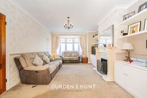undefined, Aragon Drive, Hainault, IG6