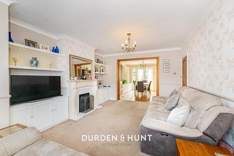 undefined, Aragon Drive, Hainault, IG6