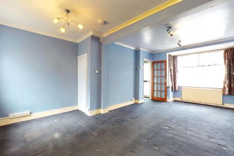 82 Hamilton Avenue, Cheam, Sutton, SM3 9RL