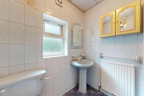 82 Hamilton Avenue, Cheam, Sutton, SM3 9RL