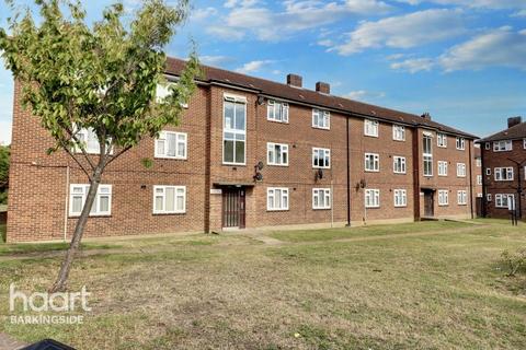 2 bedroom flat for sale, Craven Gardens, Barkingside