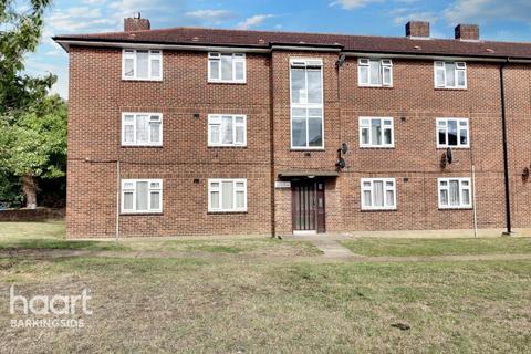 2 bedroom flat for sale, Craven Gardens, Barkingside
