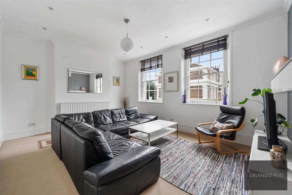 14 Albert Square SW8 1 BT-6.jpg