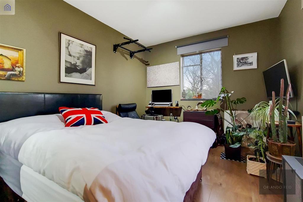 13 Bedroom 4-0.jpg