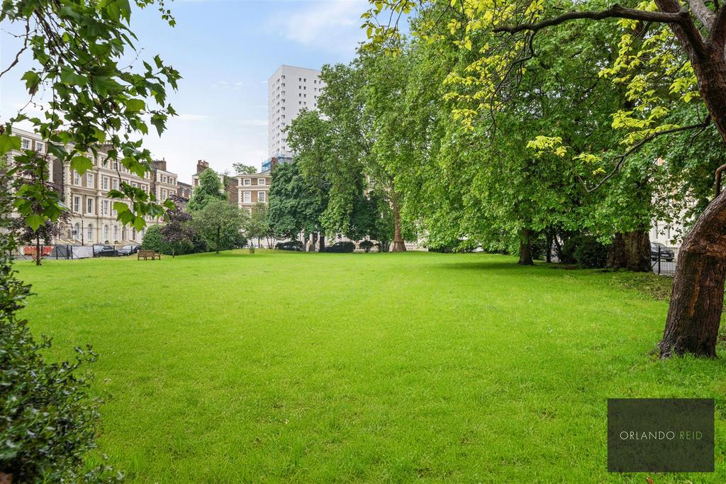 14 Albert Square SW8 1 BT-10.jpg