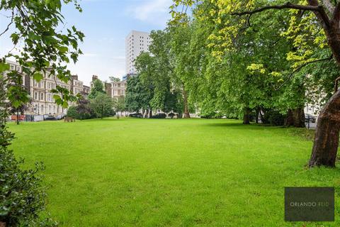 undefined, Albert Square, Oval
