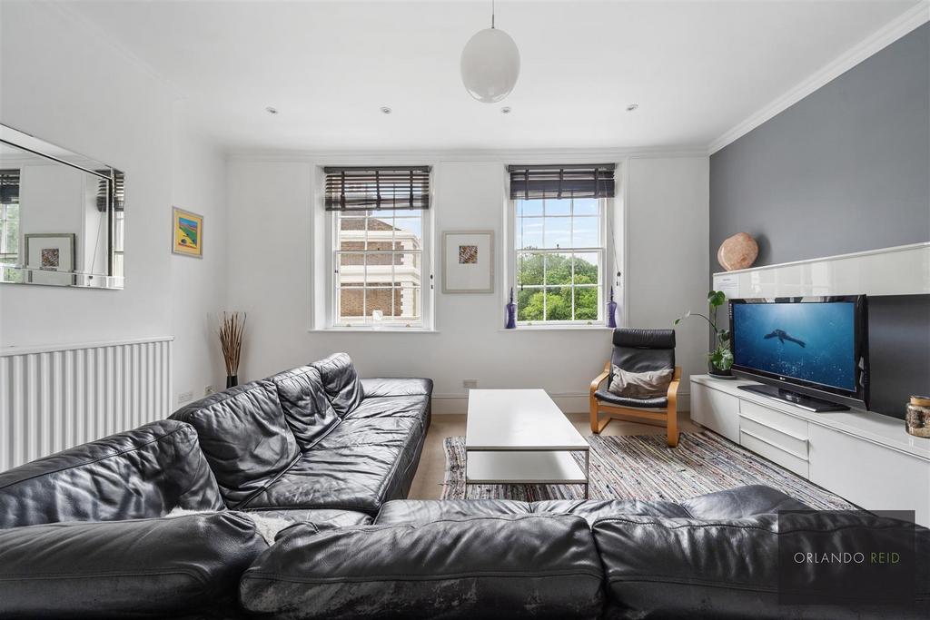 14 Albert Square SW8 1 BT-7.jpg