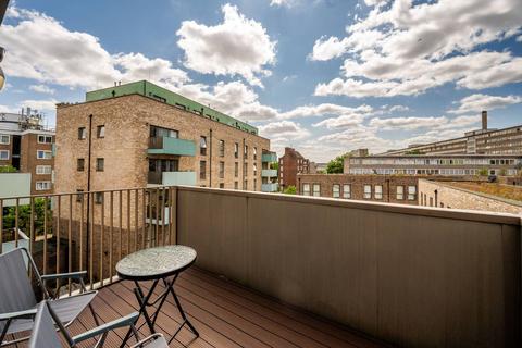 2 bedroom flat to rent, East Street, Elephant and Castle, London, SE17