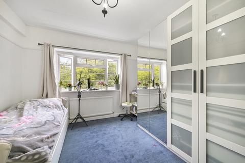 2 bedroom apartment for sale, Bushey Road, Raynes Park SW20